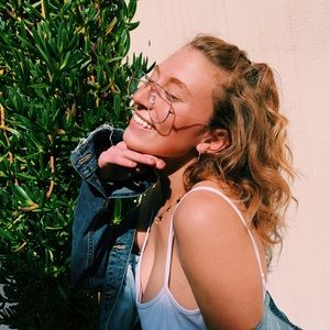 Meet your Posher, Cat